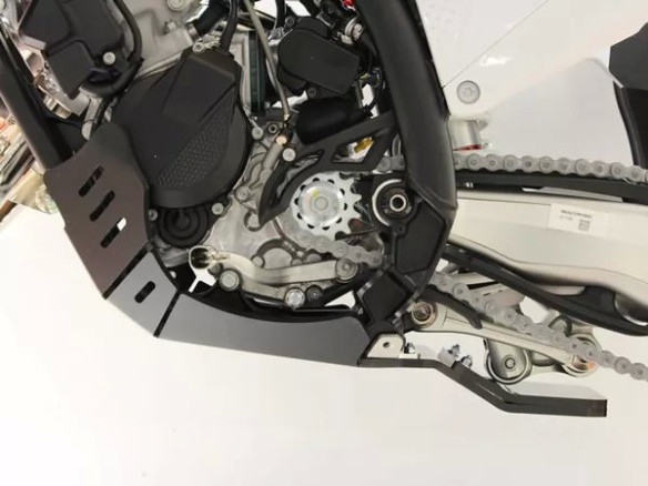 Xtrem Skid Plate Black