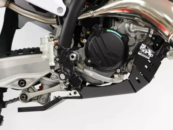 Xtrem Skid Plate Black