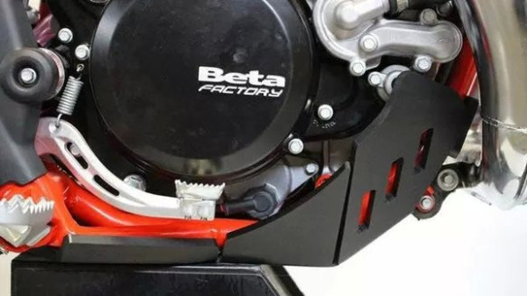 Xtrem Skid Plate Black
