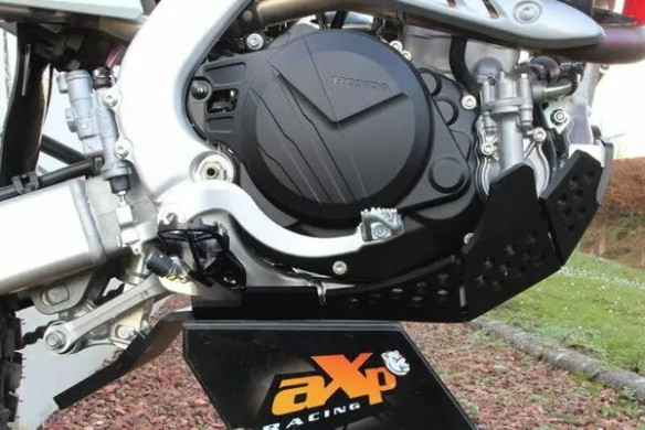 Xtrem Skid Plate Black