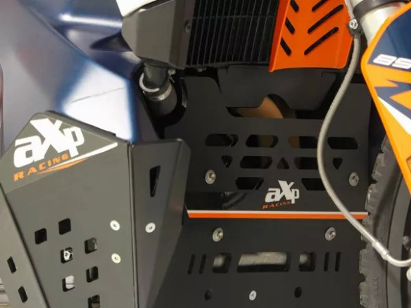 Adventure Skid Plate Black