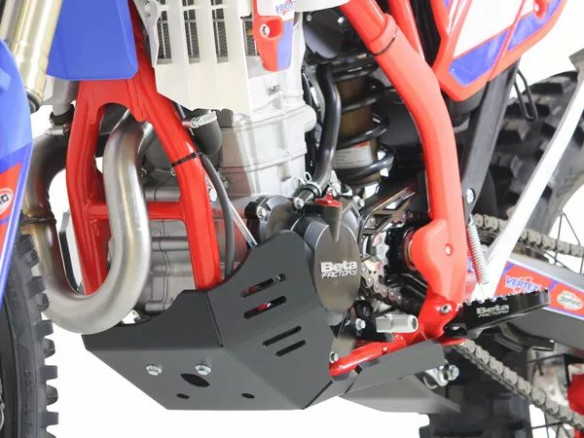 Xtrem Skid Plate Black