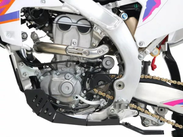 Xtrem Skid Plate Black