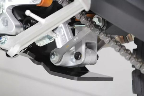 Adventure Skid Plate Black