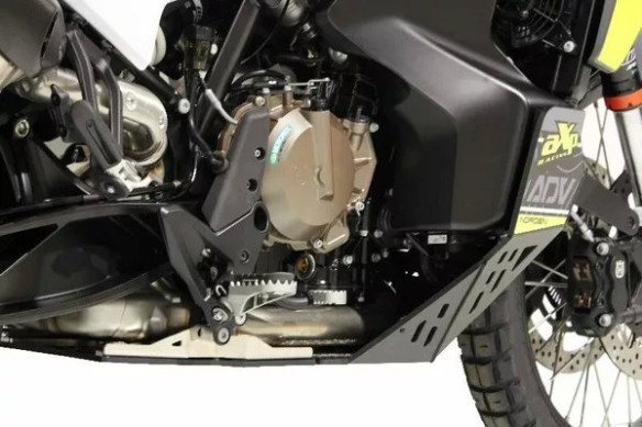Adventure Skid Plate Black