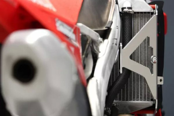 Radiator Braces Aluminum, Red, Silver