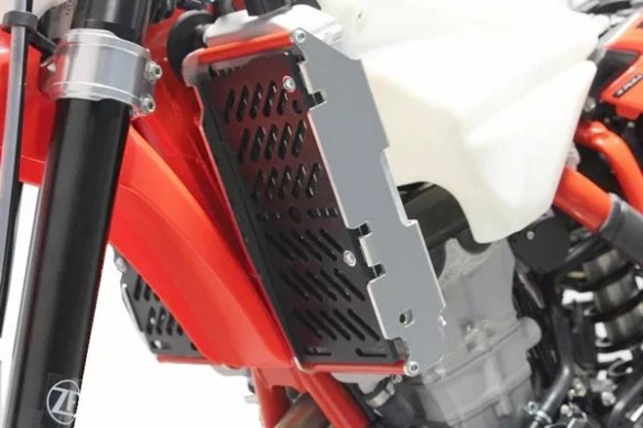 Xtrem Radiator Guards Black, Red, Silver