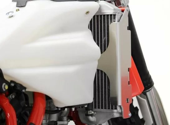 Xtrem Radiator Guards Black, Red, Silver