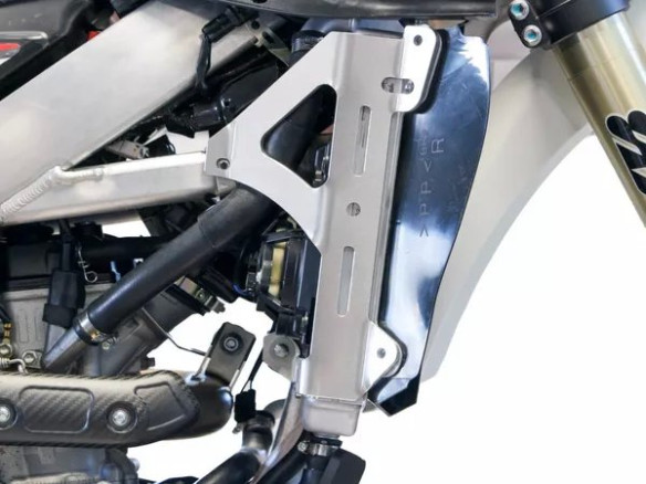 Radiator Braces Silver