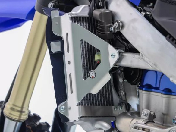 Radiator Guard Kit Silver