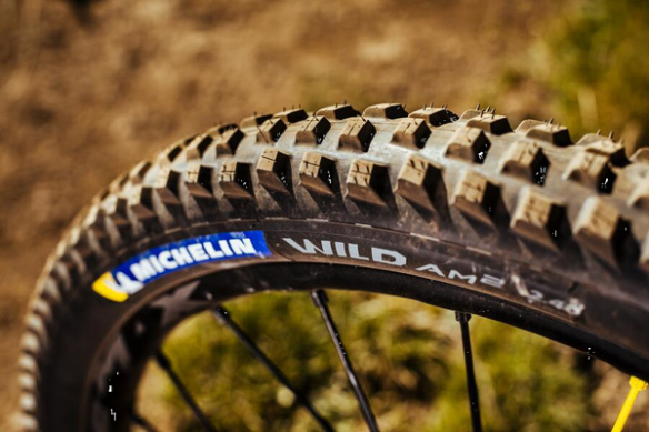 Wild Am² Competition 27.5 X 2.40 Black