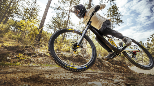 Dh 16 Racing 27.5 X 2.40 Black
