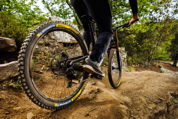 Dh 22 Racing 27.5 X 2.40 Black