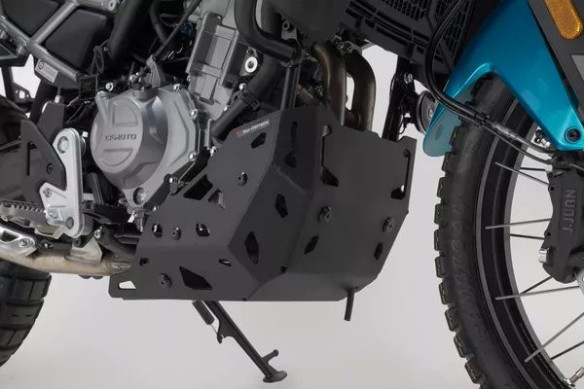 Engine Guard Black