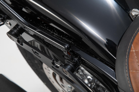 Slh Side Carrier Adapter Kit Black
