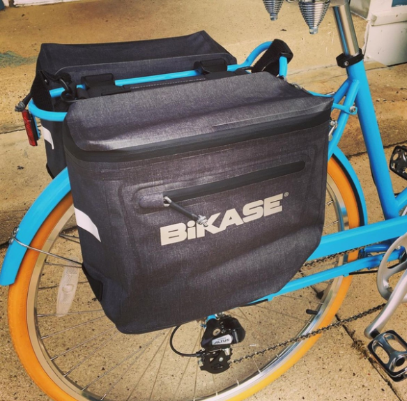 Urbanator Adjustable Panniers Gray