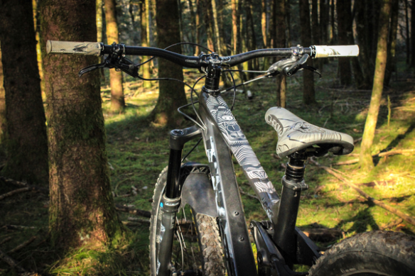 Frame Guard Basic Protection Wolf White