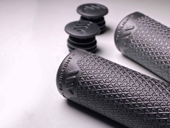 Extralight Grips Black