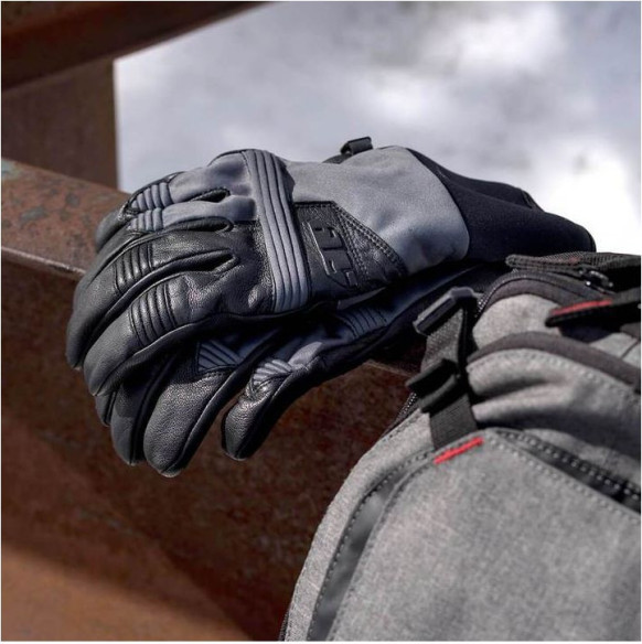Manusi Snowmobil Insulated Stoke Black