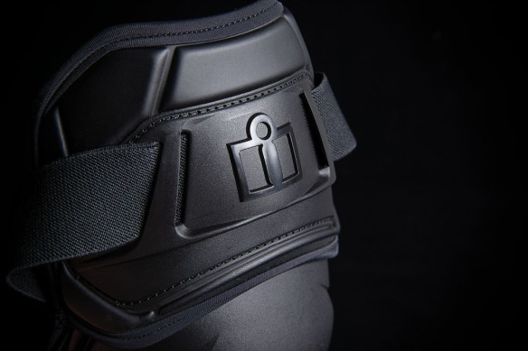 Protectii Moto Genunchi Field Armor 3 Negru