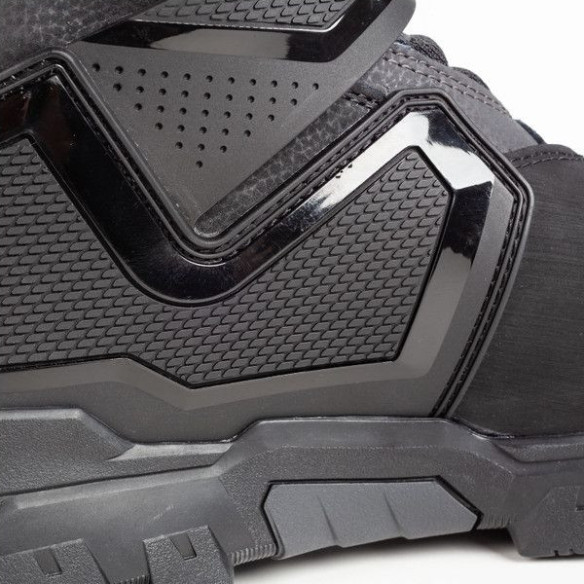 Cizme Adventure GTX