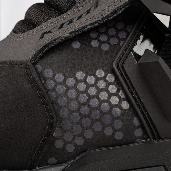 Cizme Adventure GTX