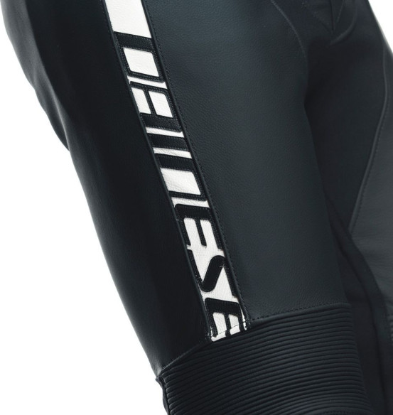 Combinezon Moto Piele Avro 4 2PCS S/T Black/White 25